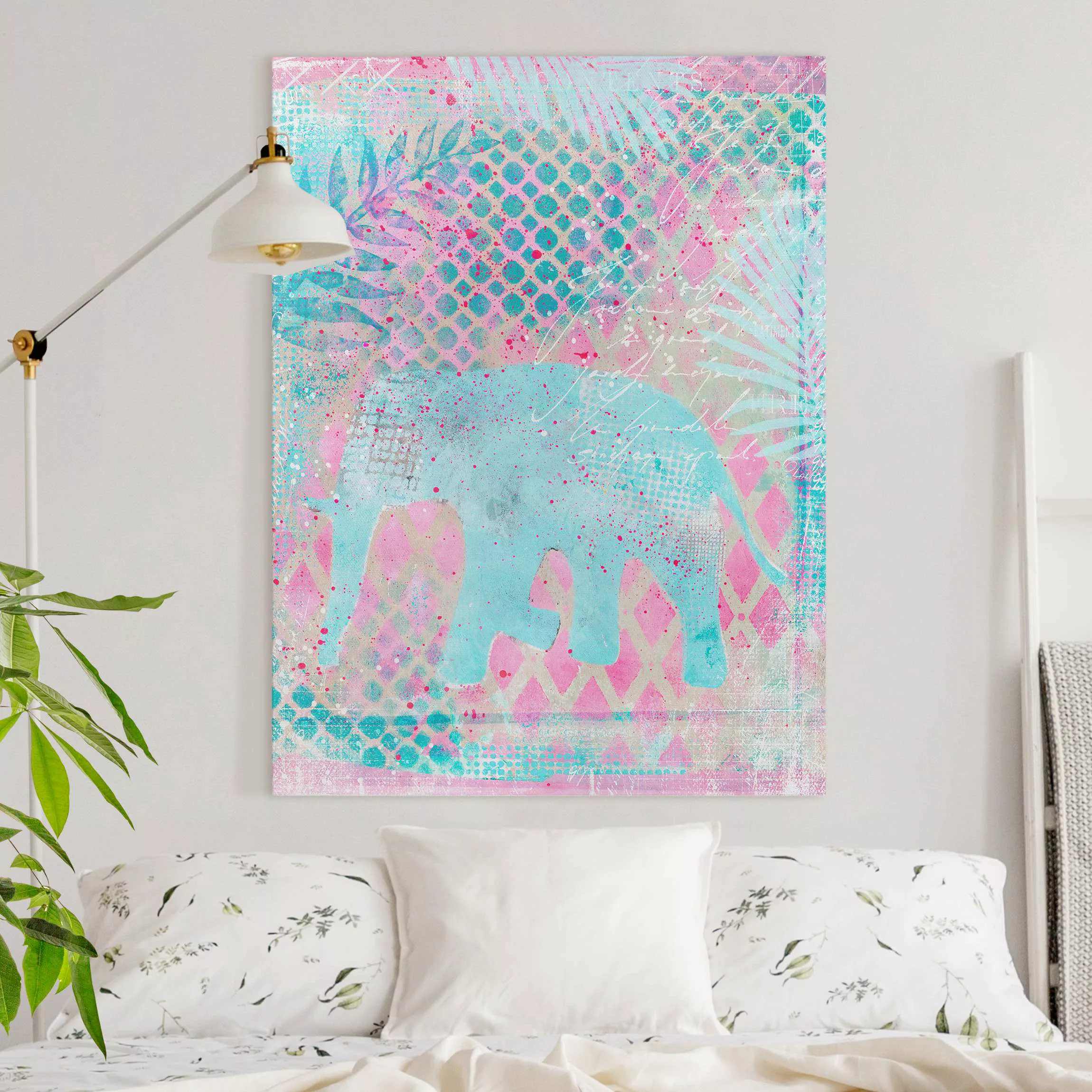 Leinwandbild Bunte Collage - Elefant in Blau und Rosa günstig online kaufen
