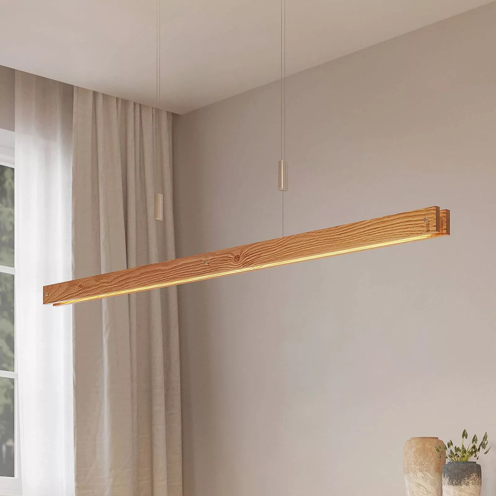 Lindby Alimara LED-Holz-Hängeleuchte, 138 cm günstig online kaufen