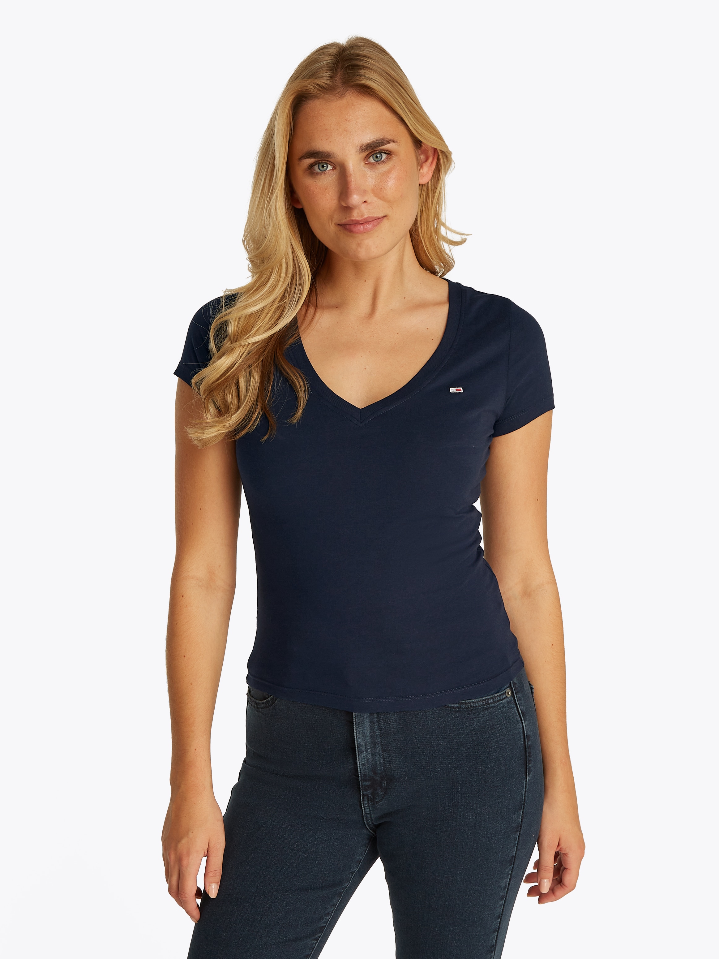 Tommy Jeans T-Shirt "TJW SLIM V-NECK TEE", mit Logo-Stickerei günstig online kaufen