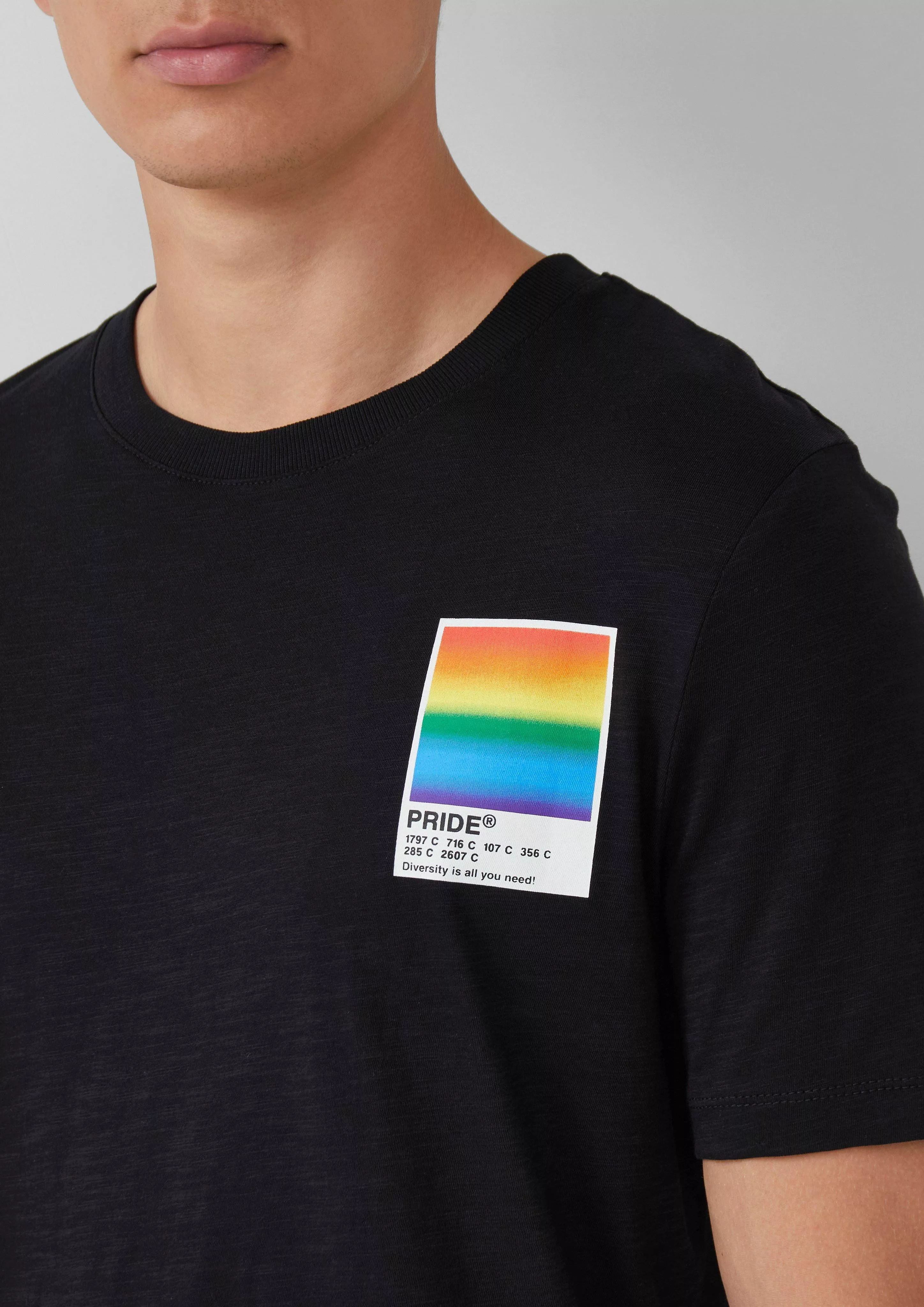 s.Oliver Kurzarmshirt T-Shirt mit Pride-Motiv günstig online kaufen