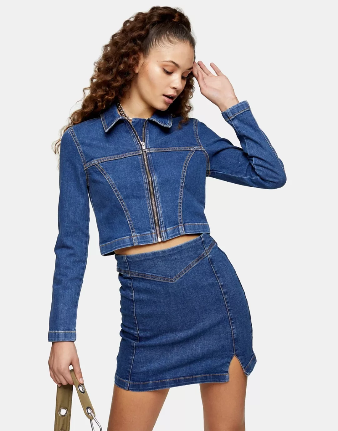 Topshop – Kurze Jeansjacke in verwaschenem Mittelblau günstig online kaufen