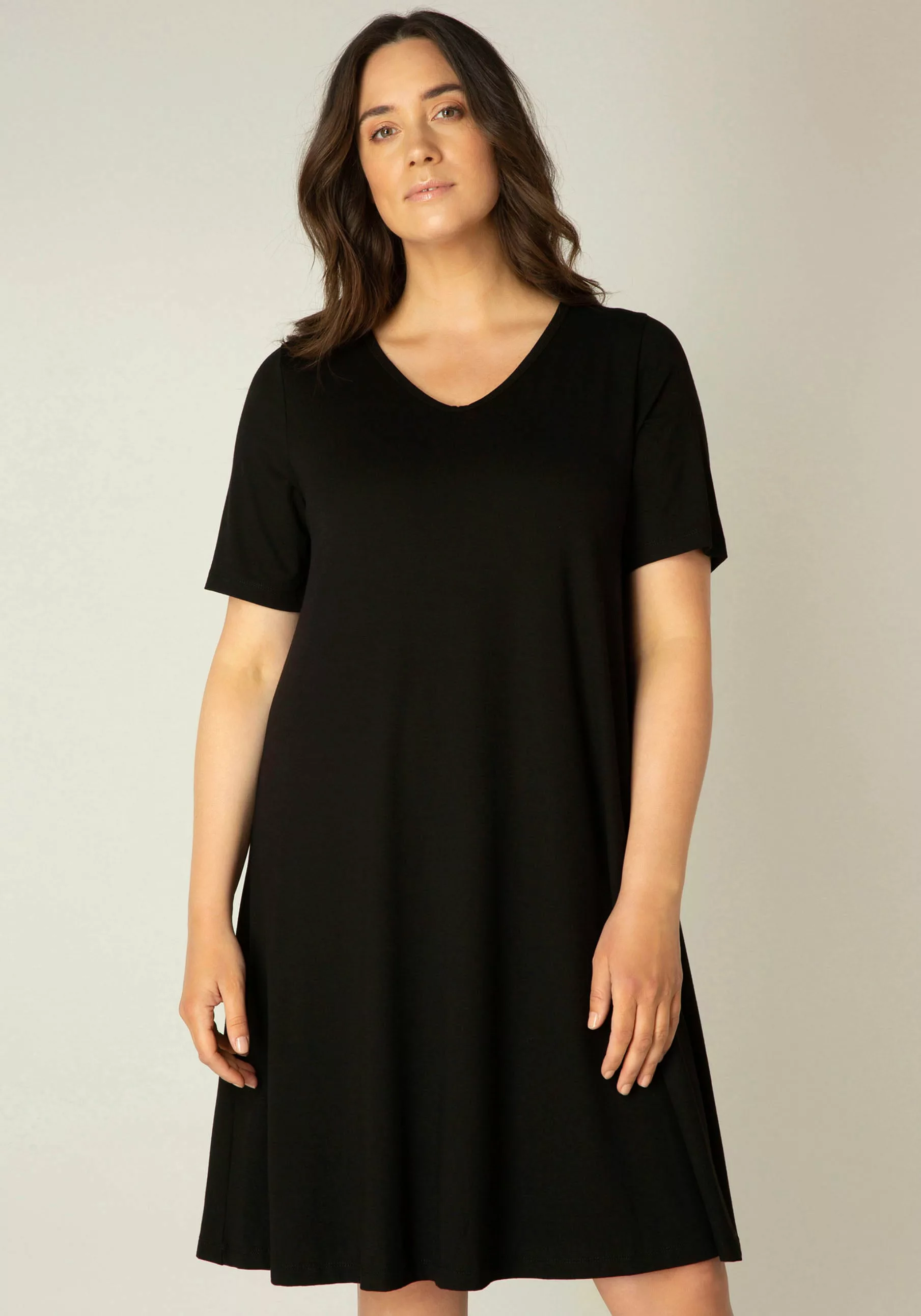 Base Level Curvy Shirtkleid "Abernathy", In leicht ausgestellter Form günstig online kaufen