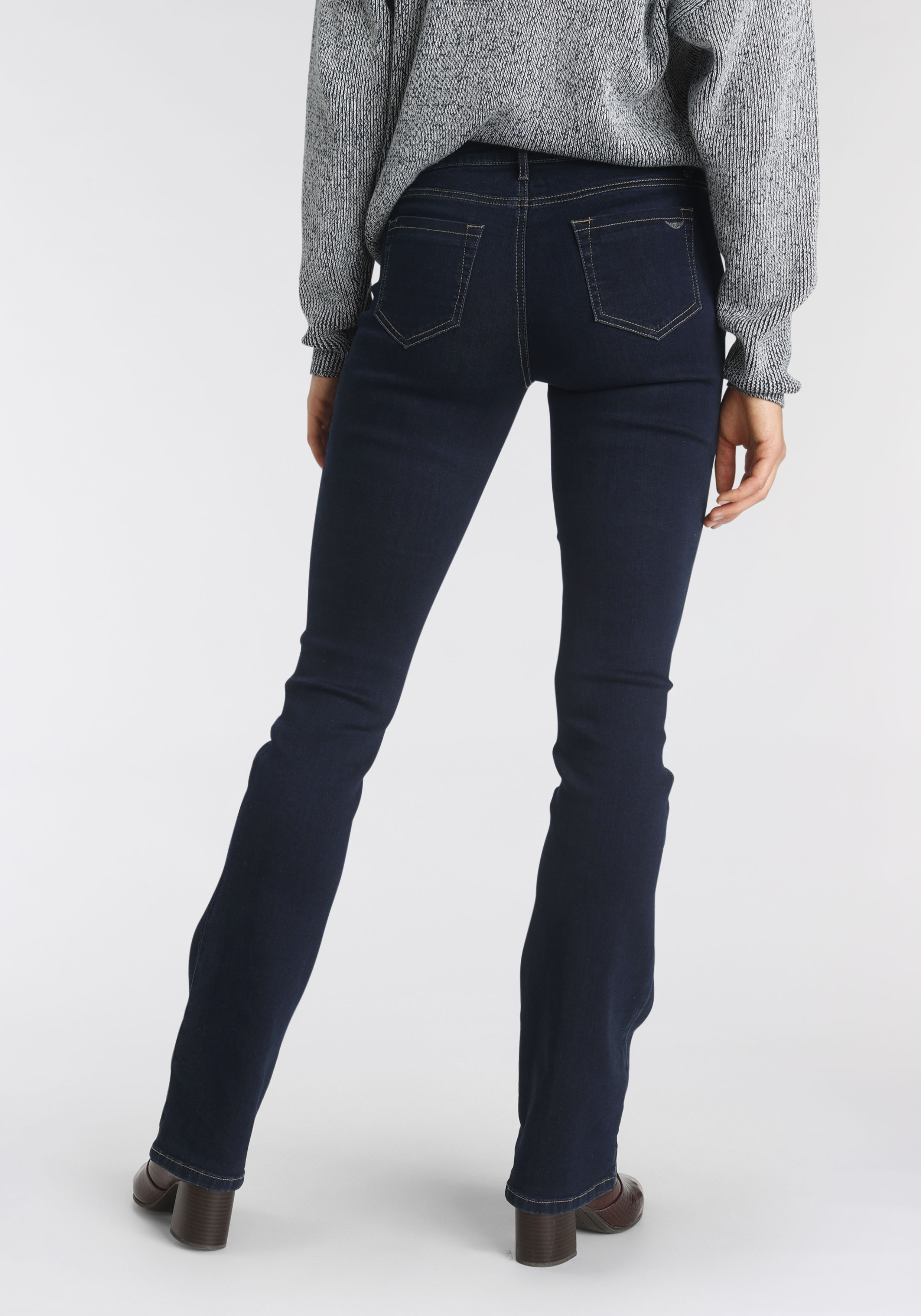 Arizona Bootcut-Jeans "Ultra-Stretch", Mid-Waist günstig online kaufen