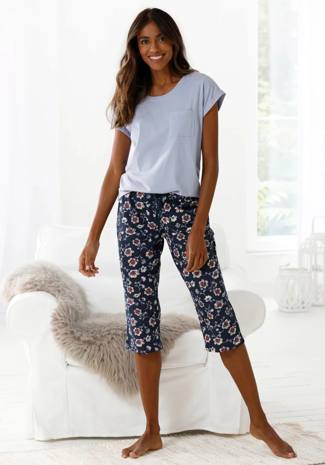 Vivance Dreams Capri-Pyjama, (2 tlg.), mit gemusterter Schlafhose günstig online kaufen