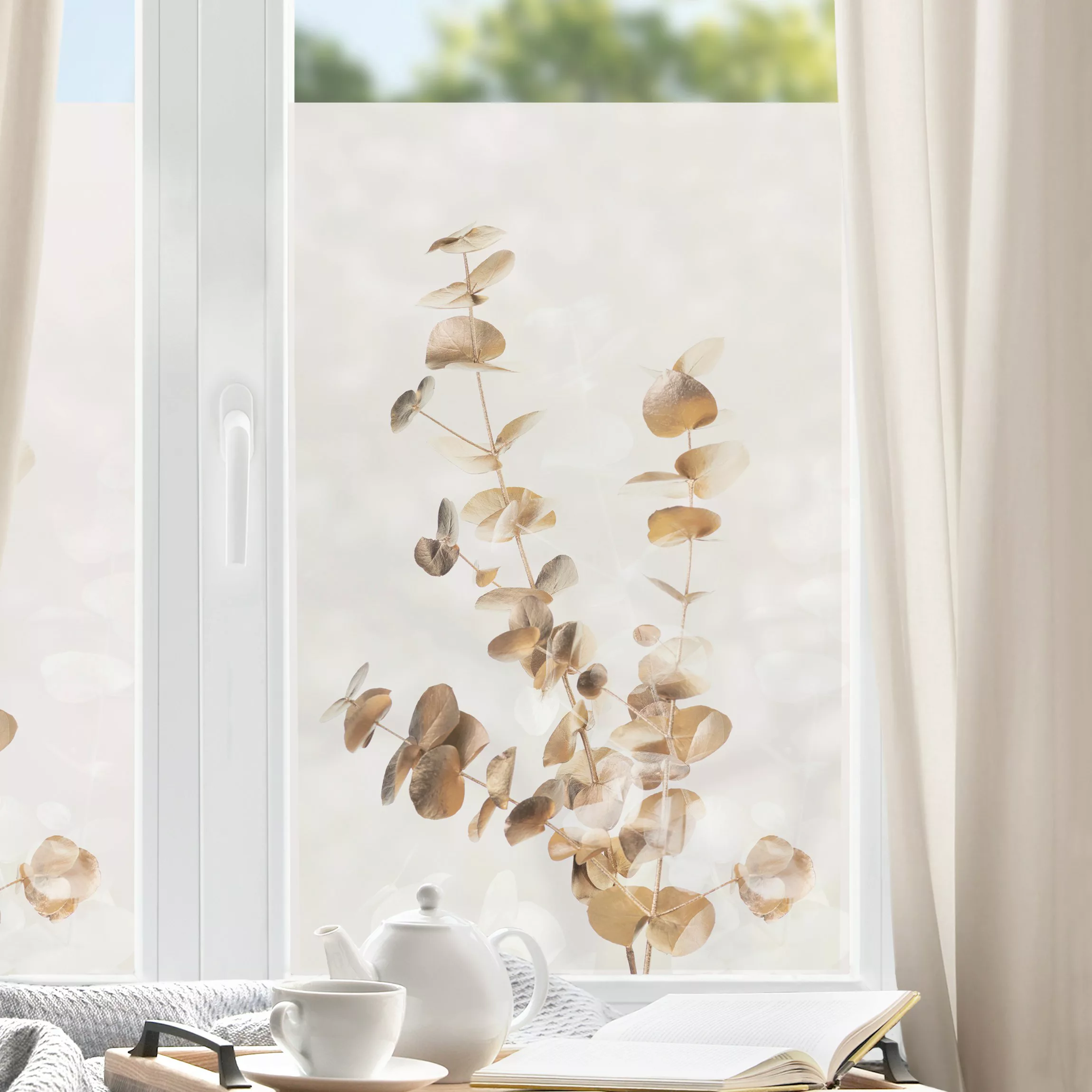 Fensterfolie Goldene Eukalyptuszweige mit Weiß günstig online kaufen