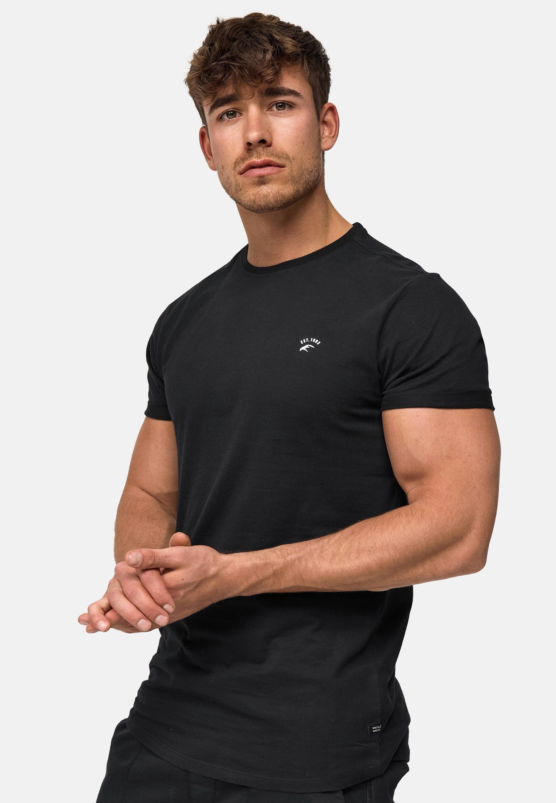 Indicode T-Shirt Kloge mit dezentem Label-Detail günstig online kaufen