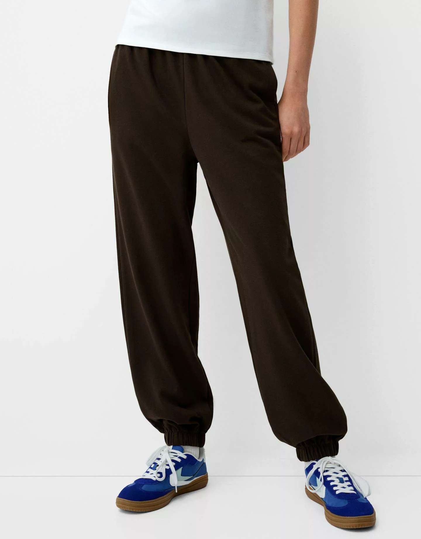 Bershka Joggerhose Aus Plüsch Damen Xs Braun günstig online kaufen