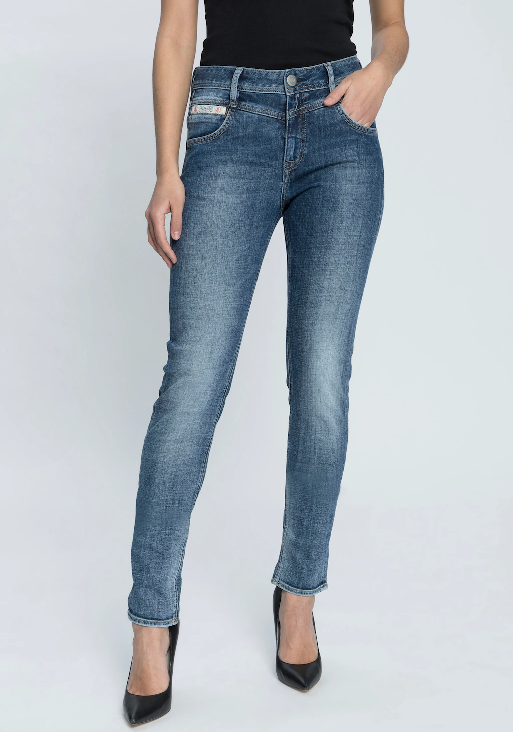 Herrlicher Slim-fit-Jeans "PEPPY SLIM RECYCLED DENIM", Normal Waist Recycle günstig online kaufen