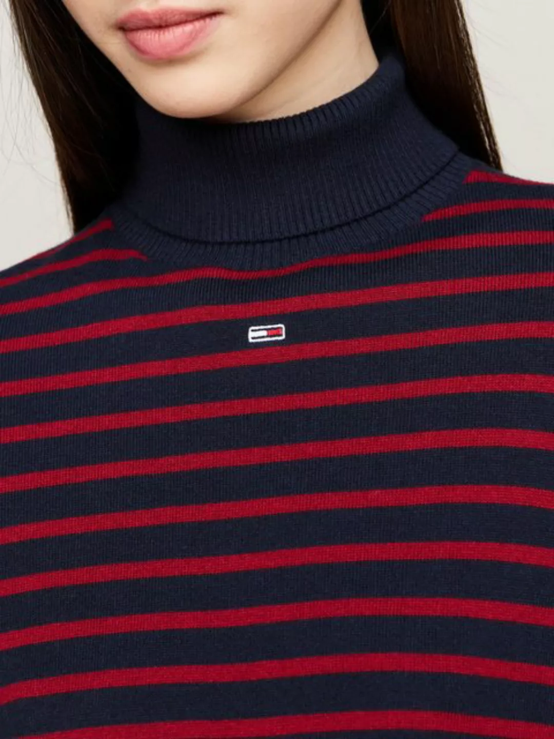 Tommy Jeans Rollkragenpullover mit Logostickerei günstig online kaufen