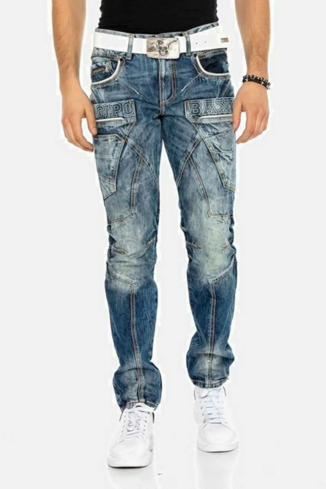 Cipo & Baxx Tapered-fit-Jeans "Jeans", mit Kontrastnähten und Seitentaschen günstig online kaufen