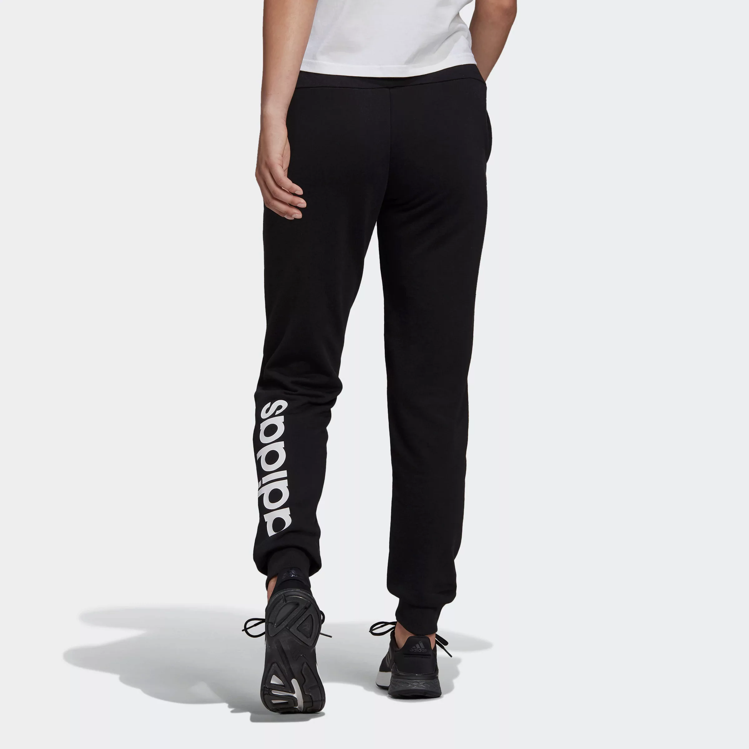 adidas Sportswear Sporthose "ESSENTIALS FRENCH TERRY LOGO HOSE", (1 tlg.) günstig online kaufen