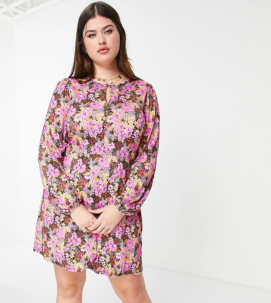 ASOS DESIGN Curve – Mini-Freizeitkleid mit voluminösen Ärmeln und Blumenmus günstig online kaufen