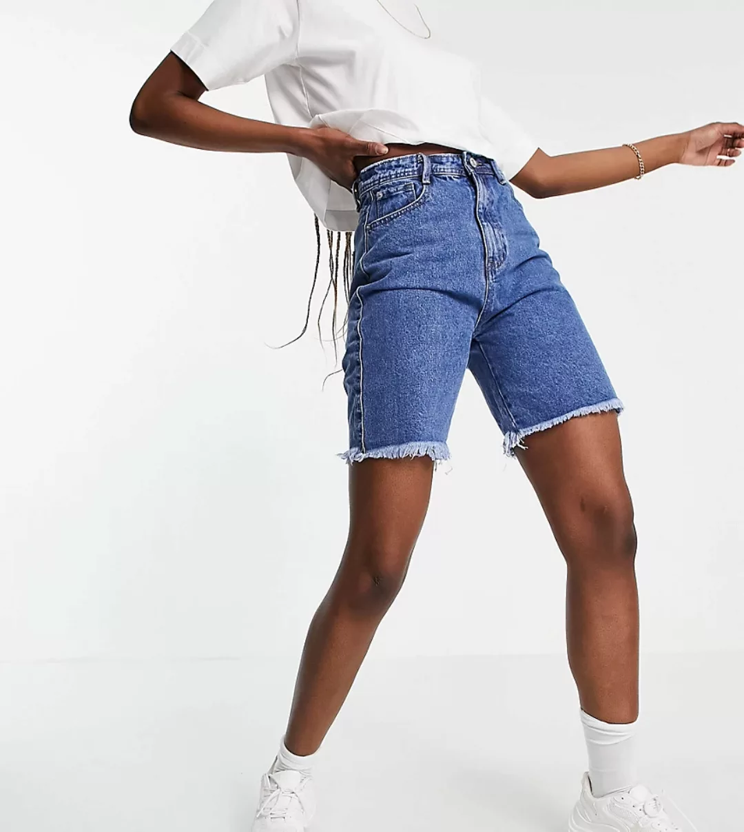 Missguided Tall – Lange Jeansshorts in Blau günstig online kaufen
