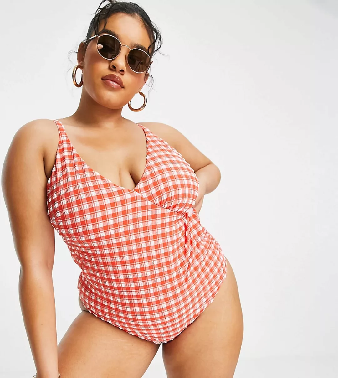 ASOS DESIGN Curve – Seersucker-Badeanzug in Rot günstig online kaufen