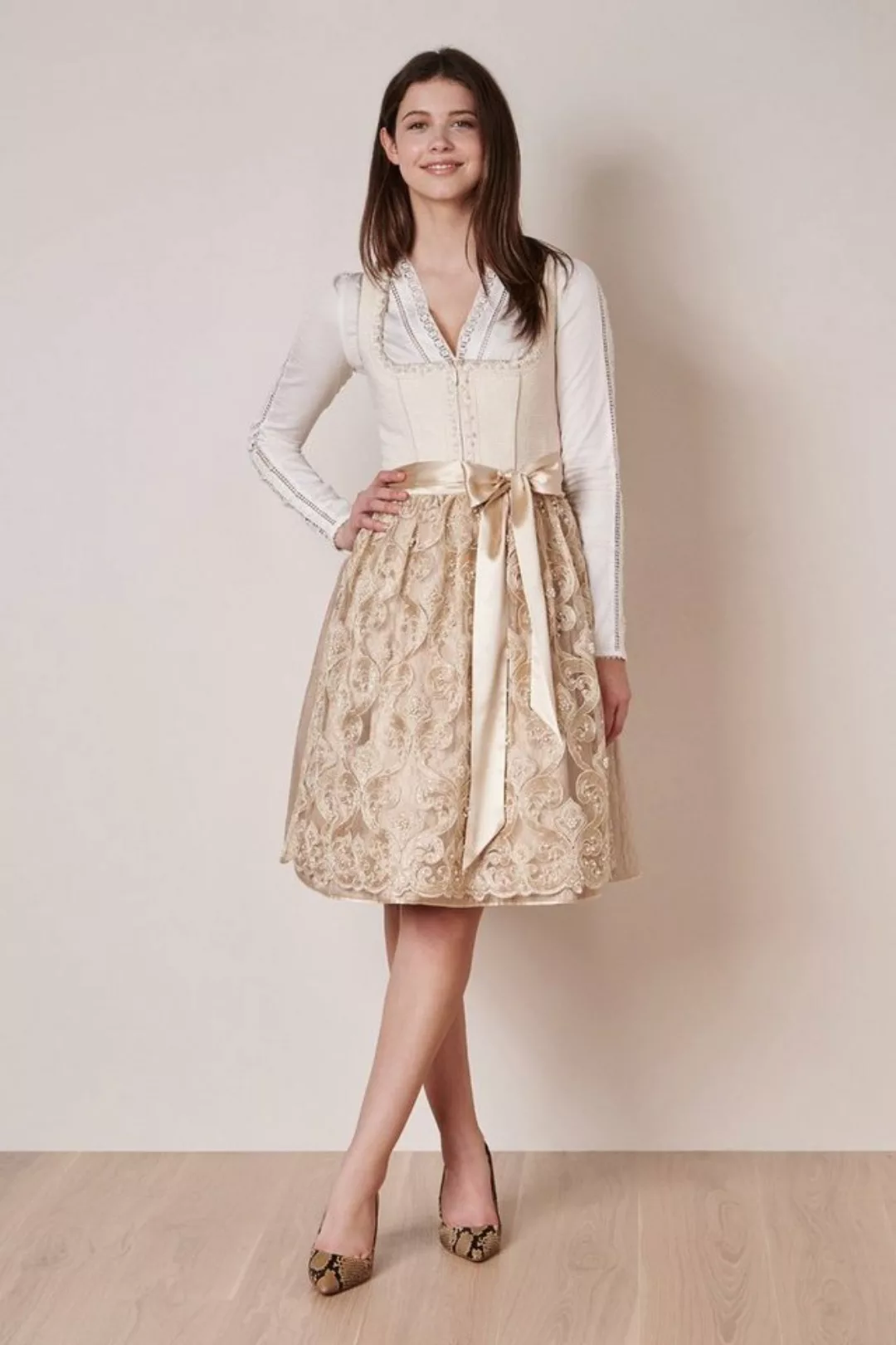 Krüger Madl Dirndl 'Klarissa' Traditionell 411565, Beige - 60cm günstig online kaufen