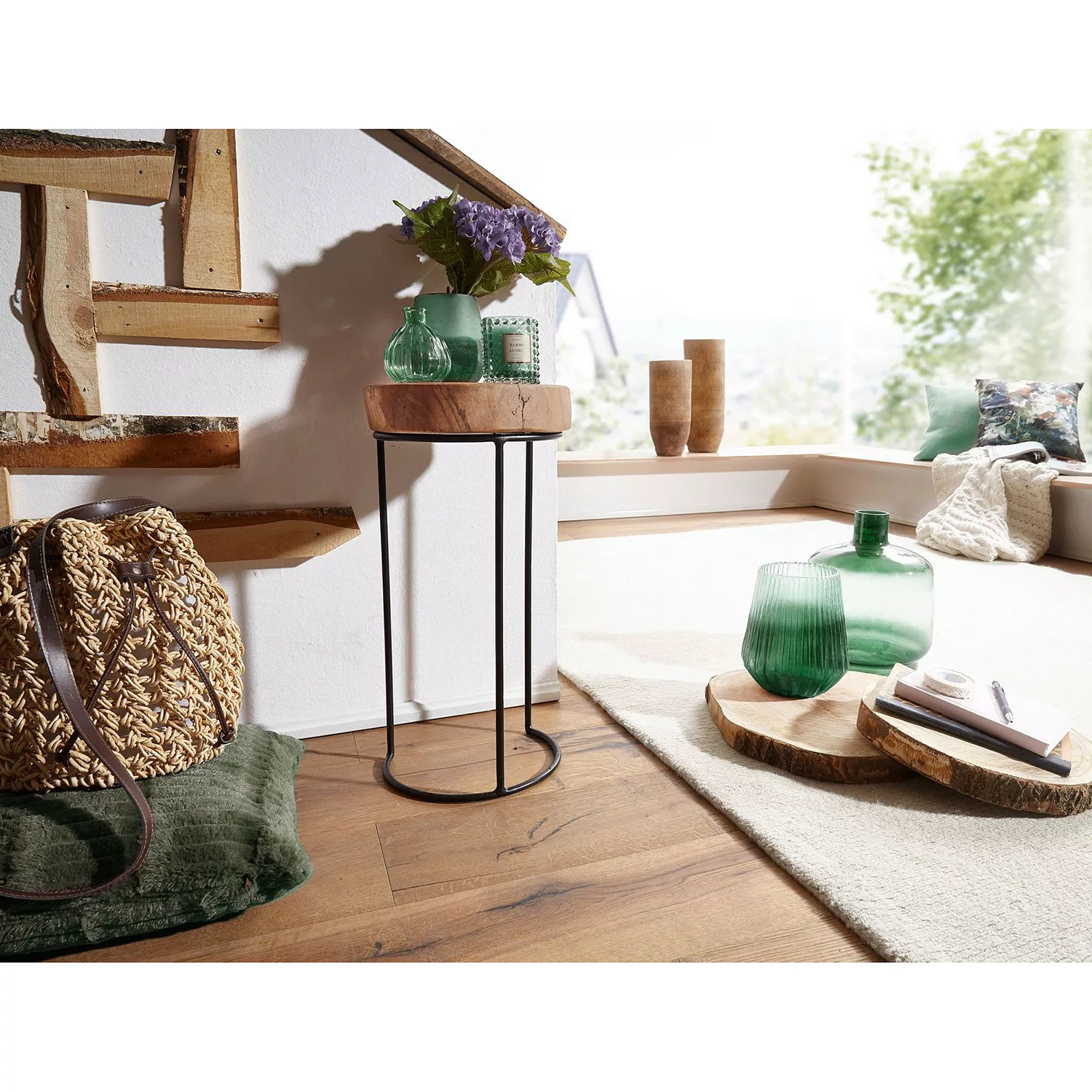 Beistelltisch AKOLA Massiv-Holz Akazie Wohnzimmer-Tisch Metallbeine Landhau günstig online kaufen