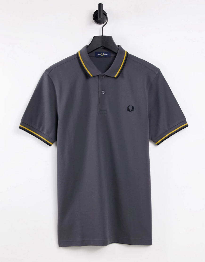 Fred Perry – Polohemd in Stahlgrau mit zwei Zierstreifen günstig online kaufen