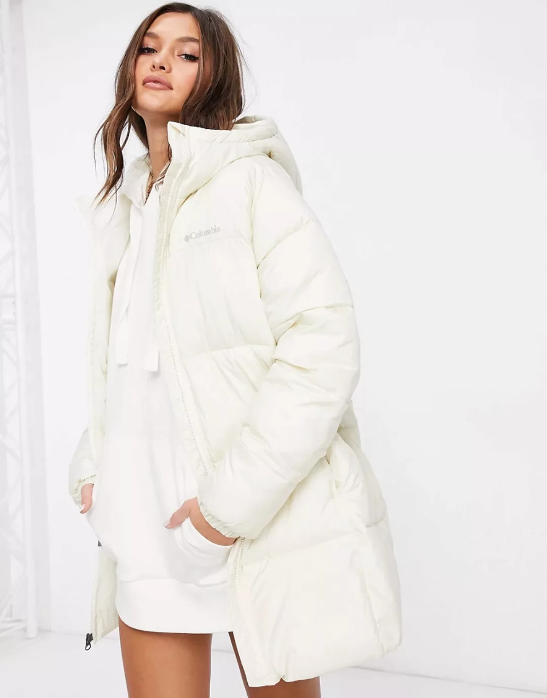 Columbia – Puffect Mid – Jacke in Weiß günstig online kaufen