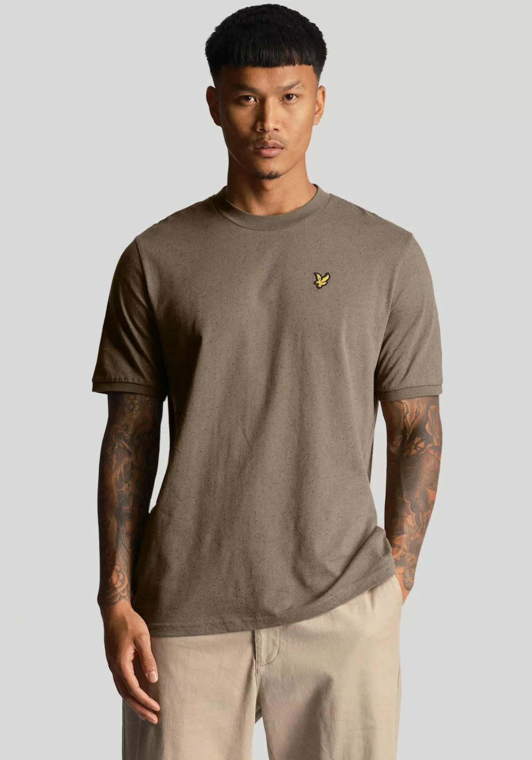 Lyle & Scott T-Shirt mit Markenlabel auf der Brust günstig online kaufen