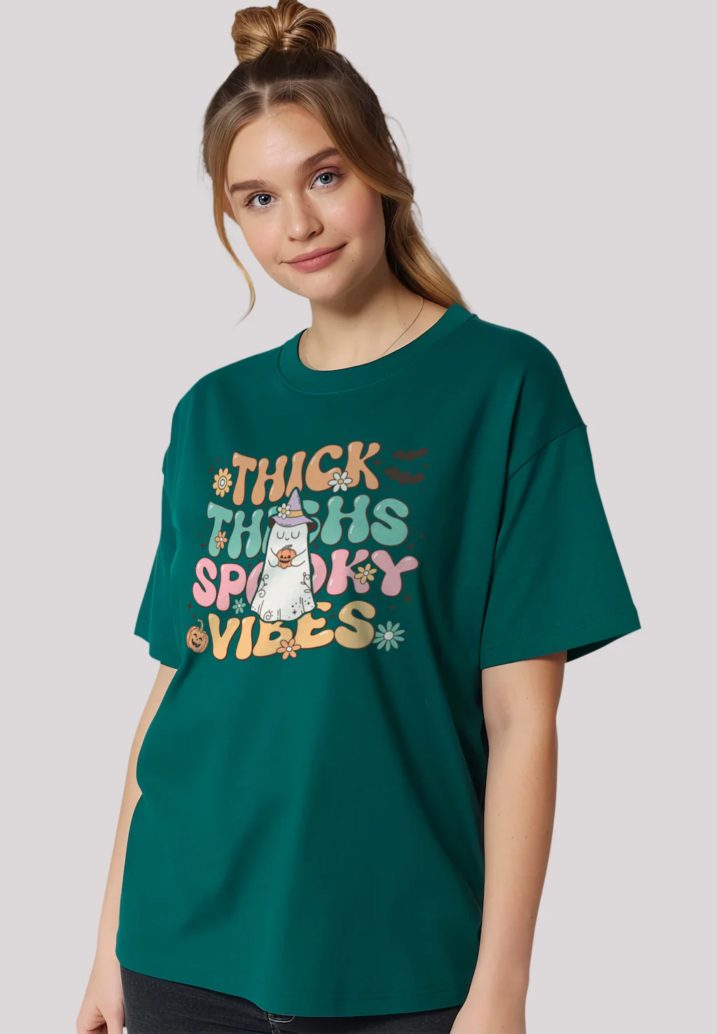 F4NT4STIC T-Shirt "Retro Halloween Thick Thighs Spooky Vibes", Premium Qual günstig online kaufen