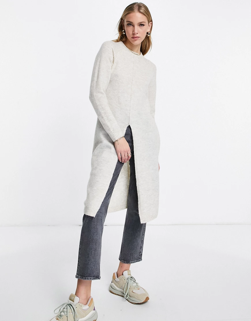 Vero Moda – Langer Pullover in Creme mit Saumschlitz-Weiß günstig online kaufen