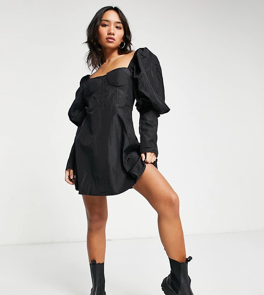 Missguided Petite – Kleid in Schwarz mit Körbchendetail und Puffärmeln günstig online kaufen