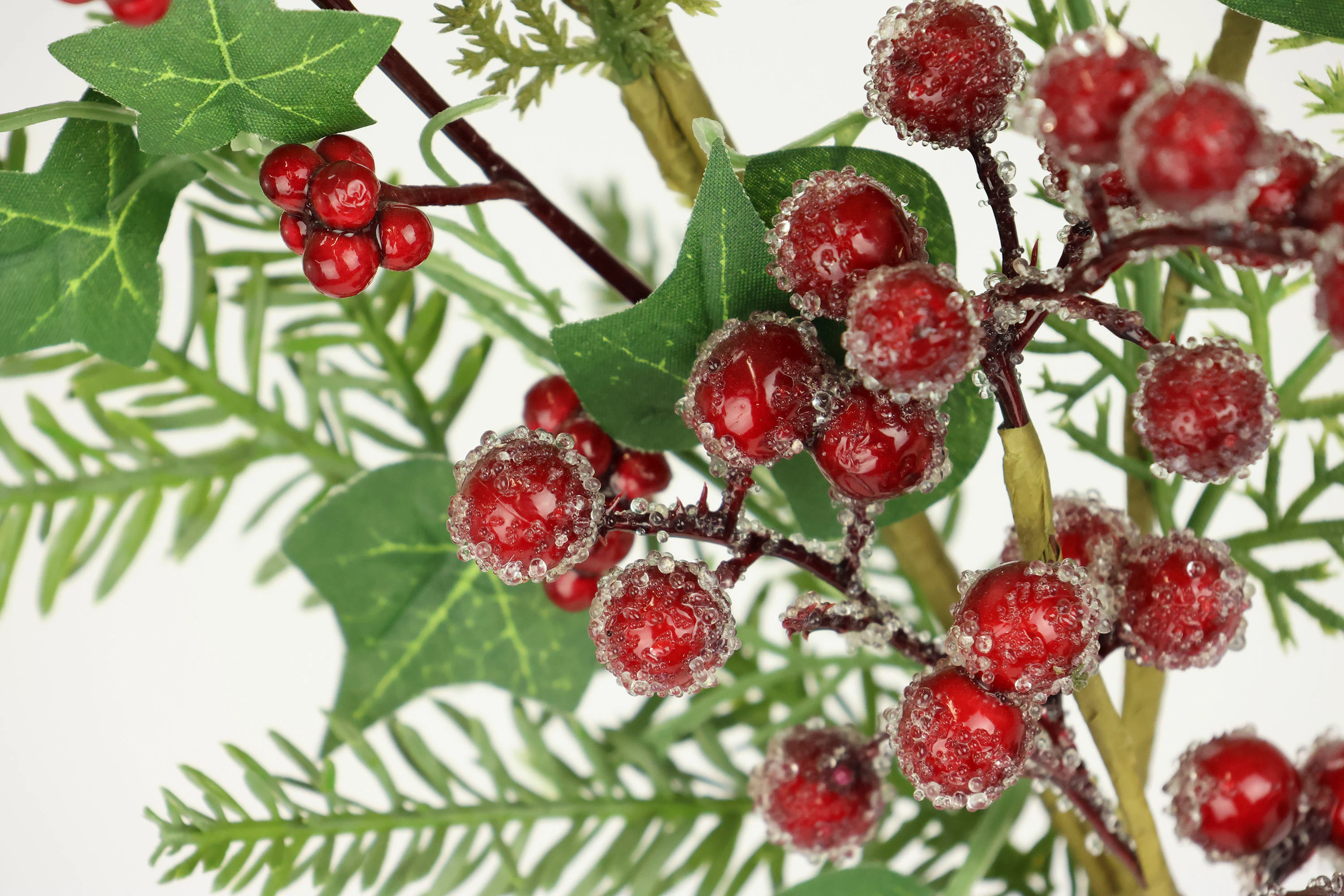 I.GE.A. Kunstzweig "Weihnachtszweig Tanne/Beeren/Efeu/Thuja", 2er Set Künst günstig online kaufen