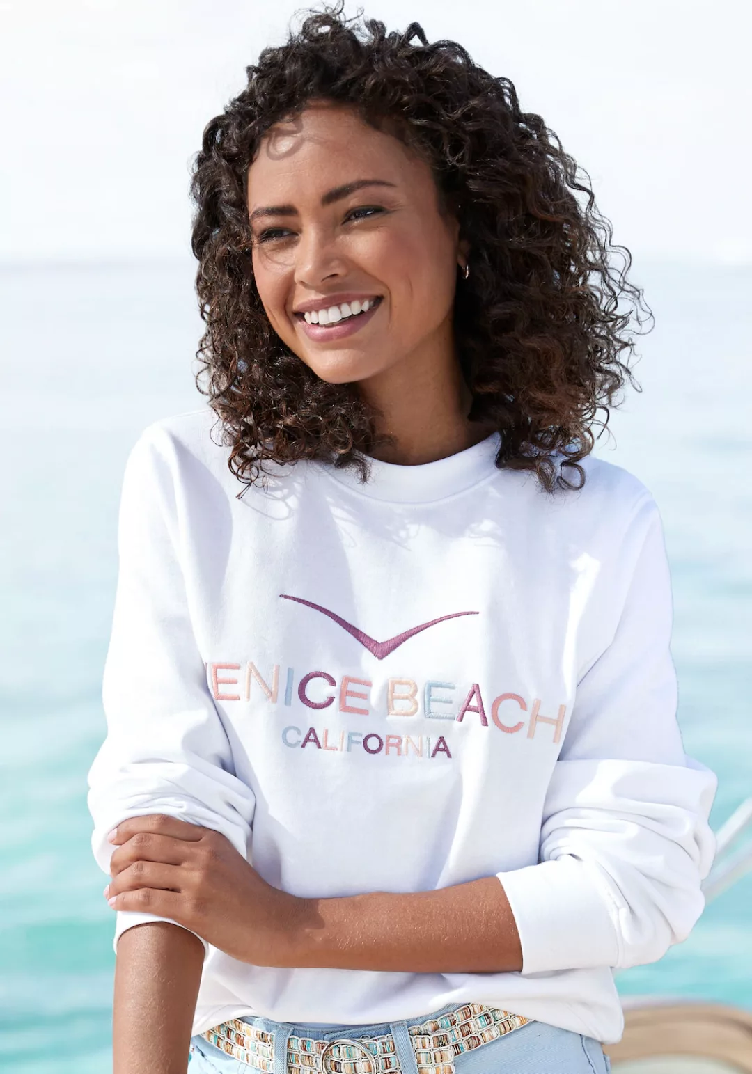 Venice Beach Sweatshirt, mit großer Logostickerei, sportlich-casual günstig online kaufen