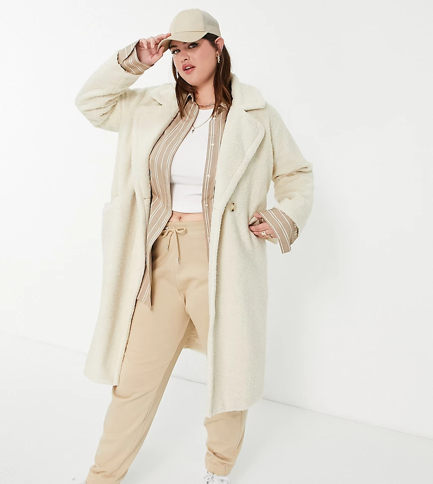 Fashion Union Plus – Lang geschnittener Oversize-Mantel aus Bouclé in Creme günstig online kaufen