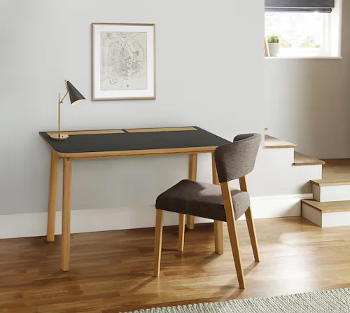 Woodman Schreibtisch "Mati", mit zwei Ledertaschen an der Seite des Tisches günstig online kaufen