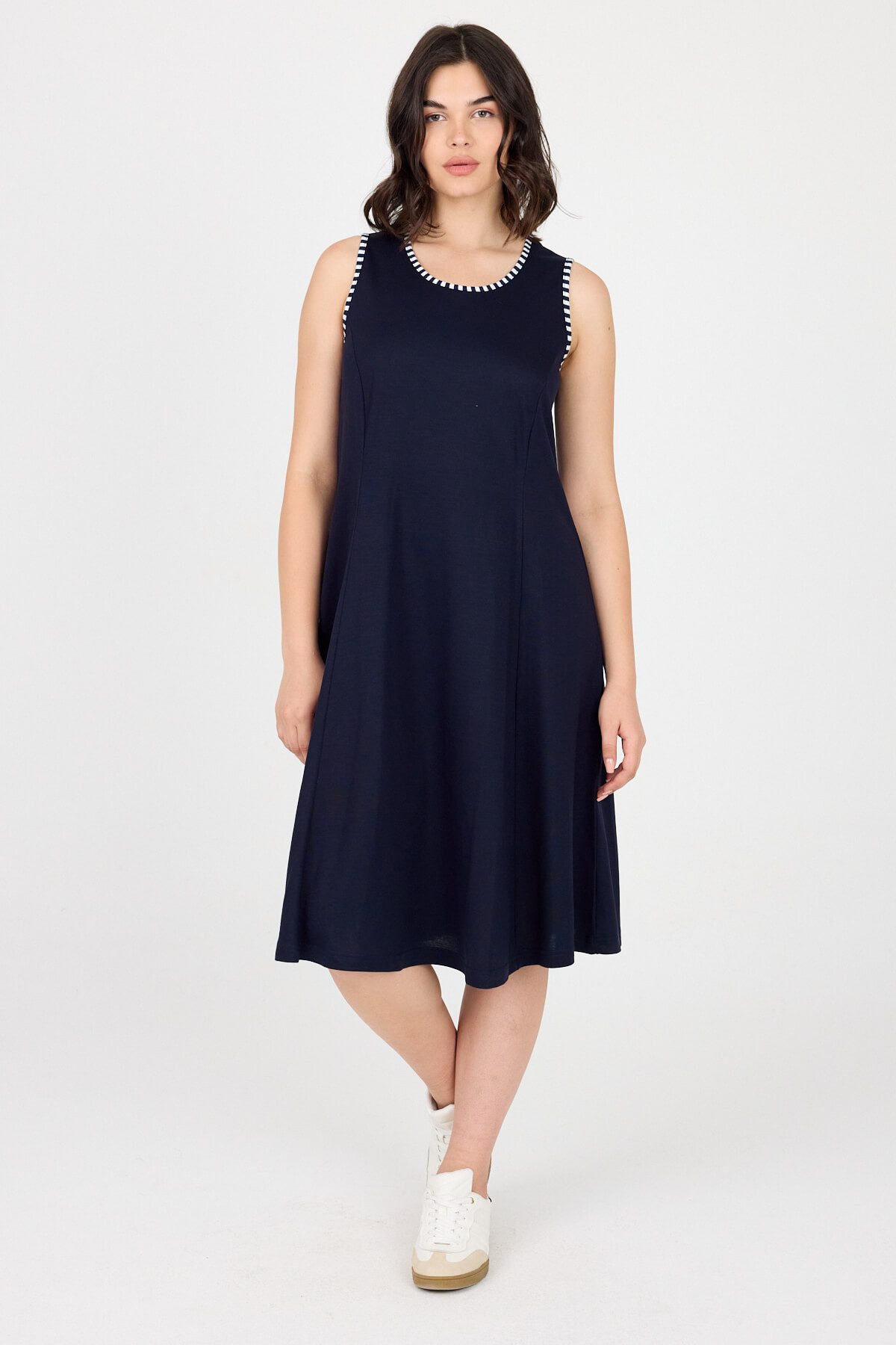 Phistan Midikleid Damenkleid aus Viskosemix – günstig online kaufen