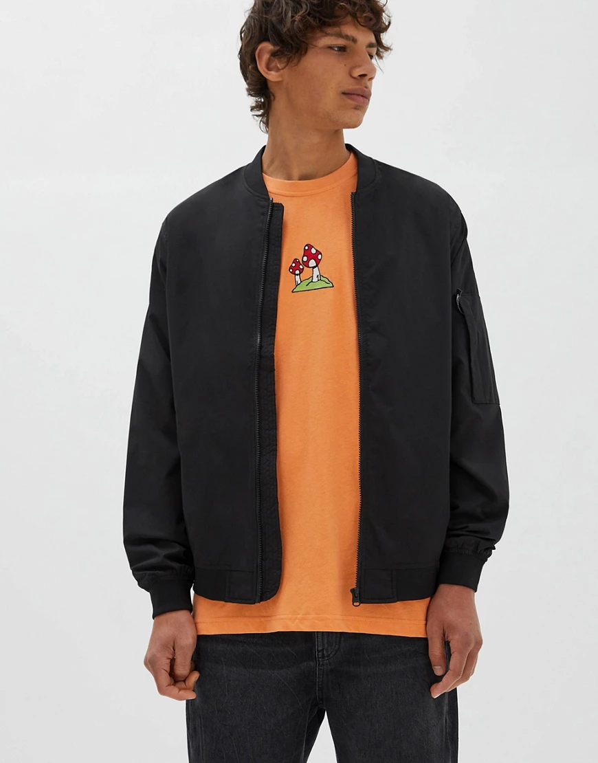 Pull&Bear – Schwarze Bomberjacke günstig online kaufen