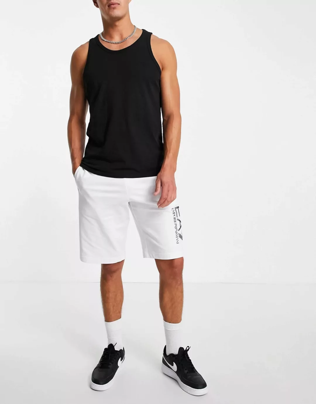 Armani – EA7 Visibility – Jersey-Shorts aus Frottee in Weiß günstig online kaufen