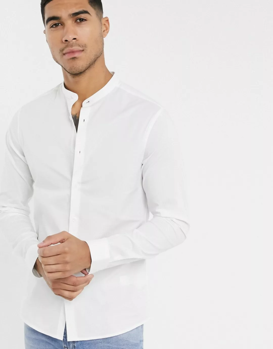 ASOS DESIGN – Enges Stretch-Hemd mit Grandad-Kragen in Weiß günstig online kaufen