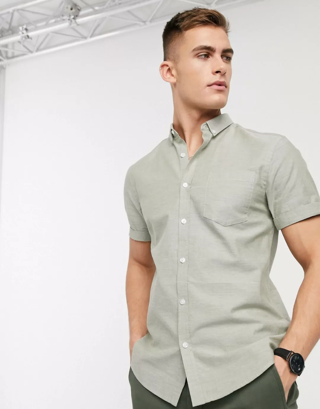 New Look – Kurzärmliges Oxford-Hemd aus Bio-Baumwolle in Khaki-Grün günstig online kaufen