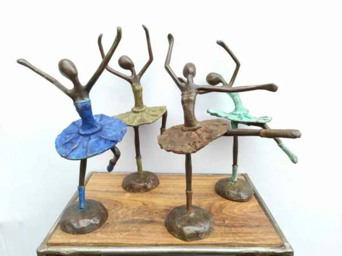 Bronze-skulptur "Danseuse De Ballet" 25 Cm Unikat Burkina Faso Upcycling günstig online kaufen