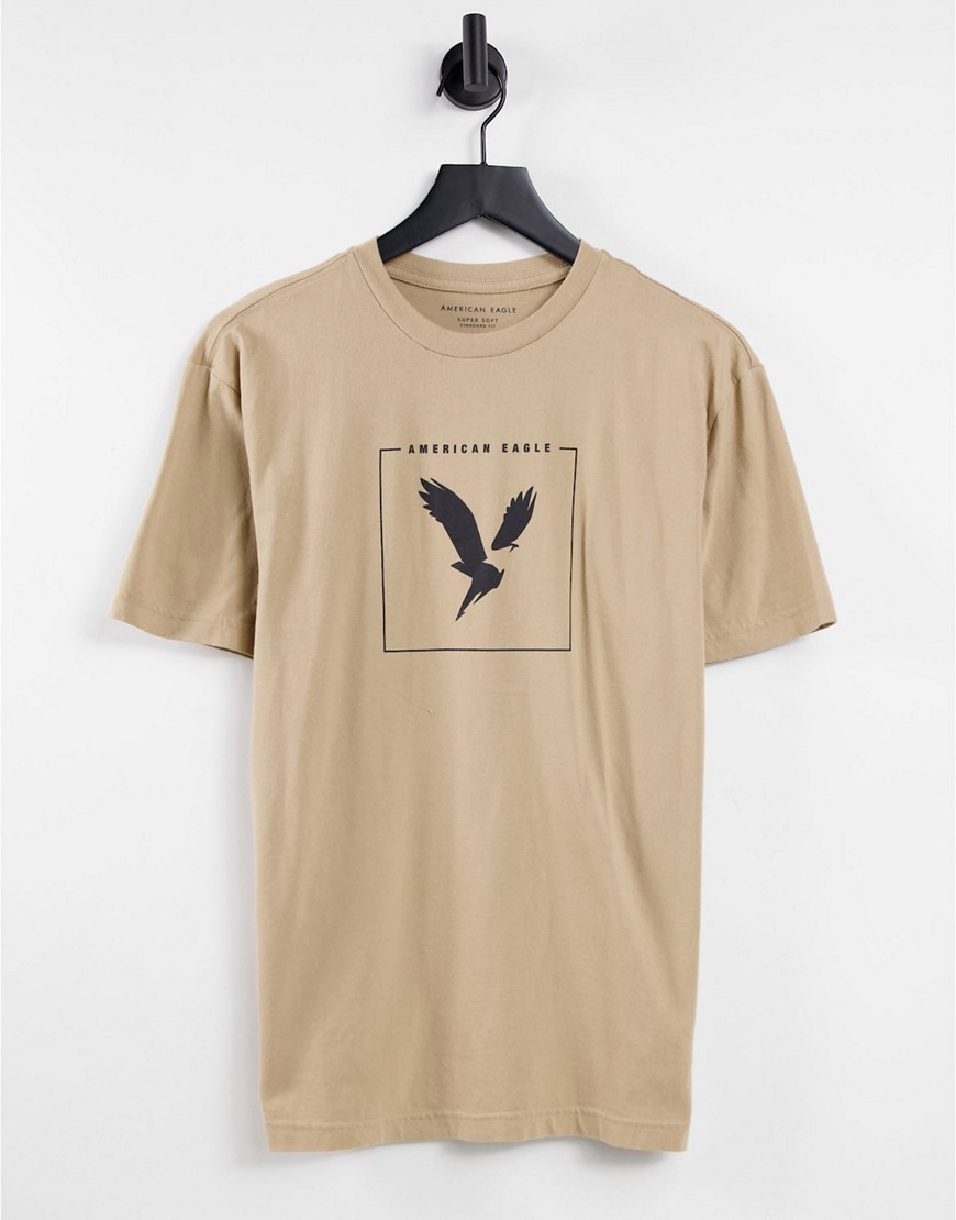 American Eagle – Core – T-Shirt in Hellbraun mit kastigem Logoprint günstig online kaufen