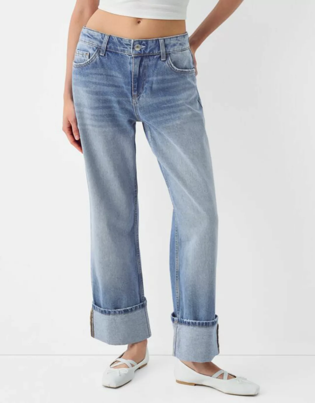 Bershka Cropped-Jeans Im Straight-Fit Mit Umgeschlagenem Saum Damen 38 Ausg günstig online kaufen