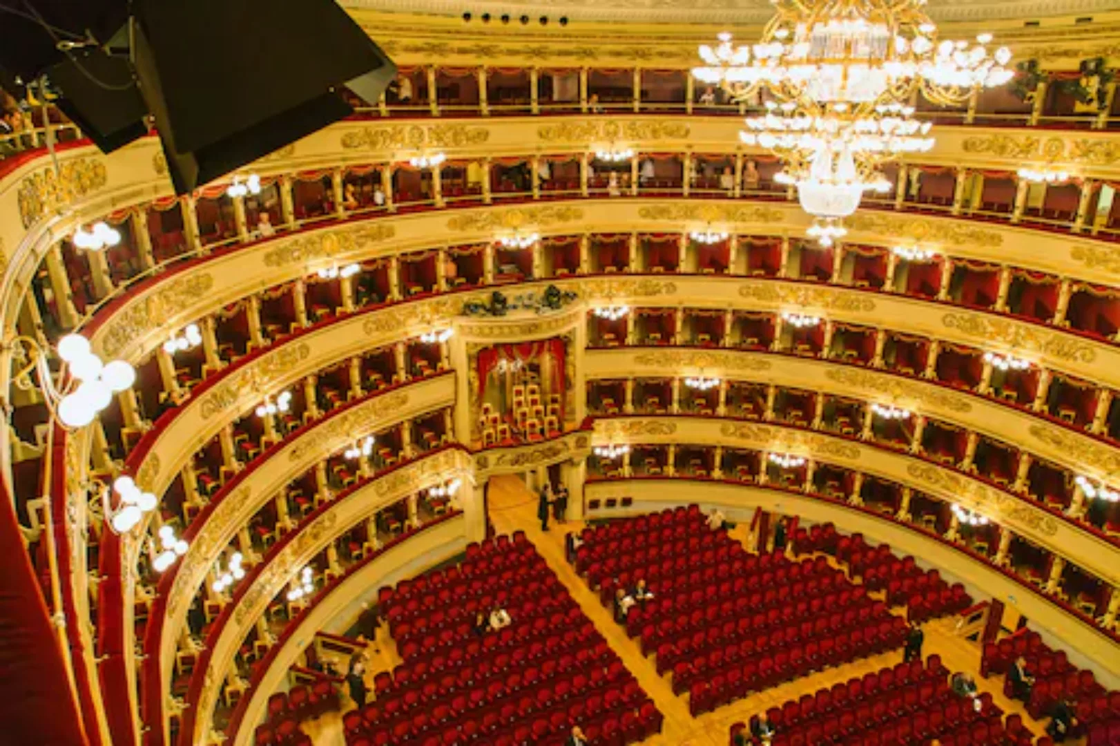 Papermoon Fototapete »Die Scala in Mailand« günstig online kaufen