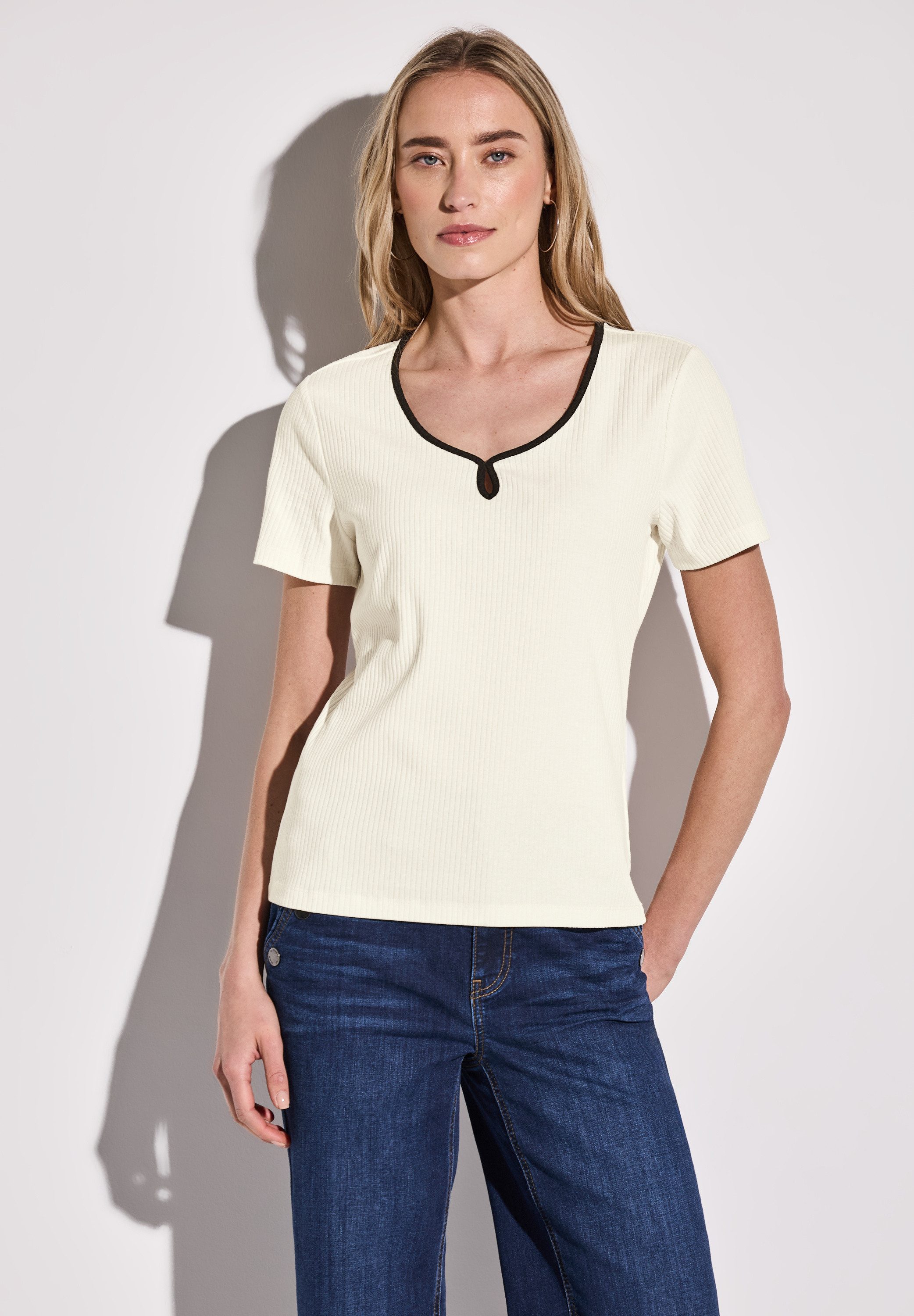 STREET ONE T-Shirt, mit Cut-Out Detail günstig online kaufen