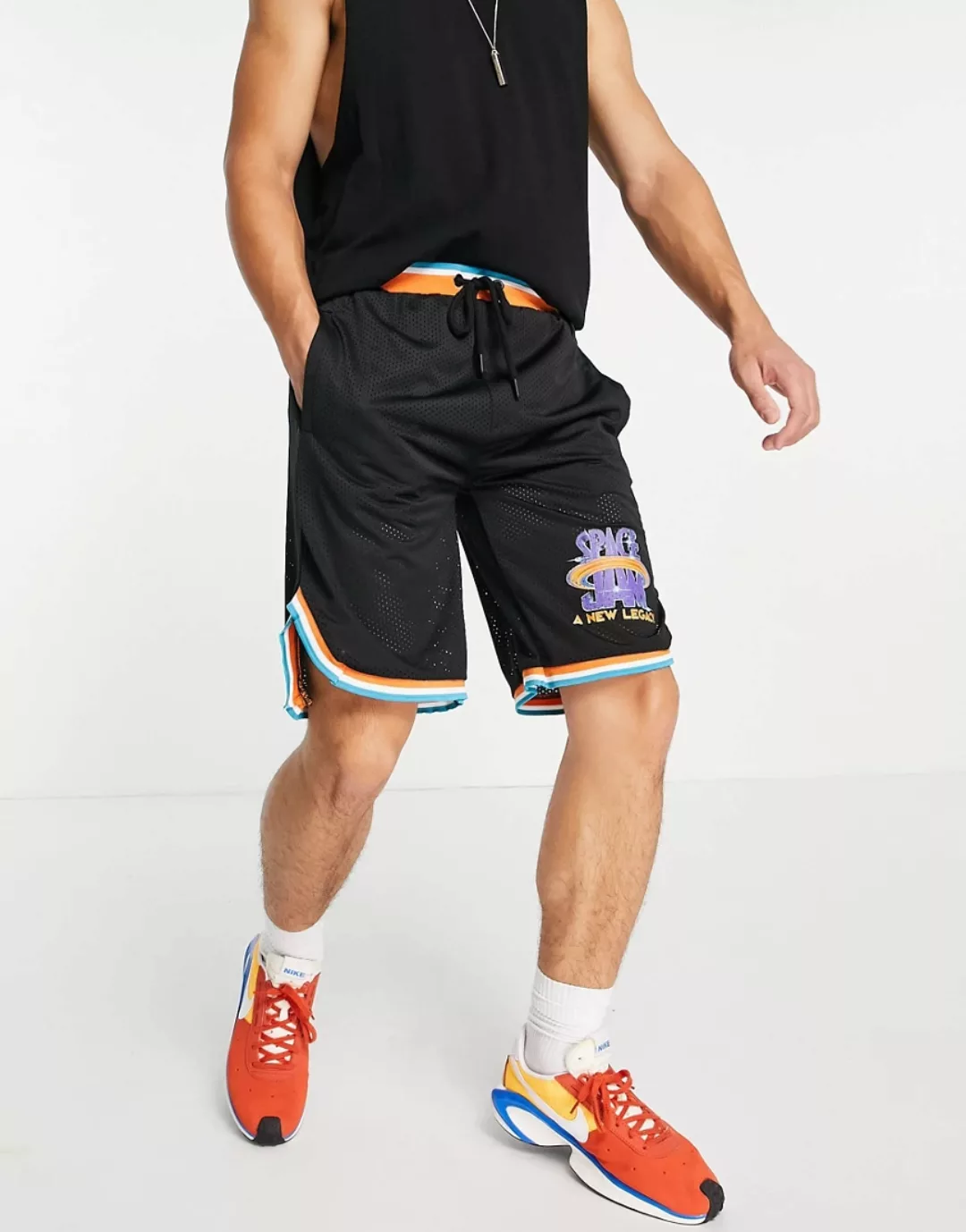Pull&Bear – Space Jam – Basketball-Shorts, Kombiteil-Schwarz günstig online kaufen