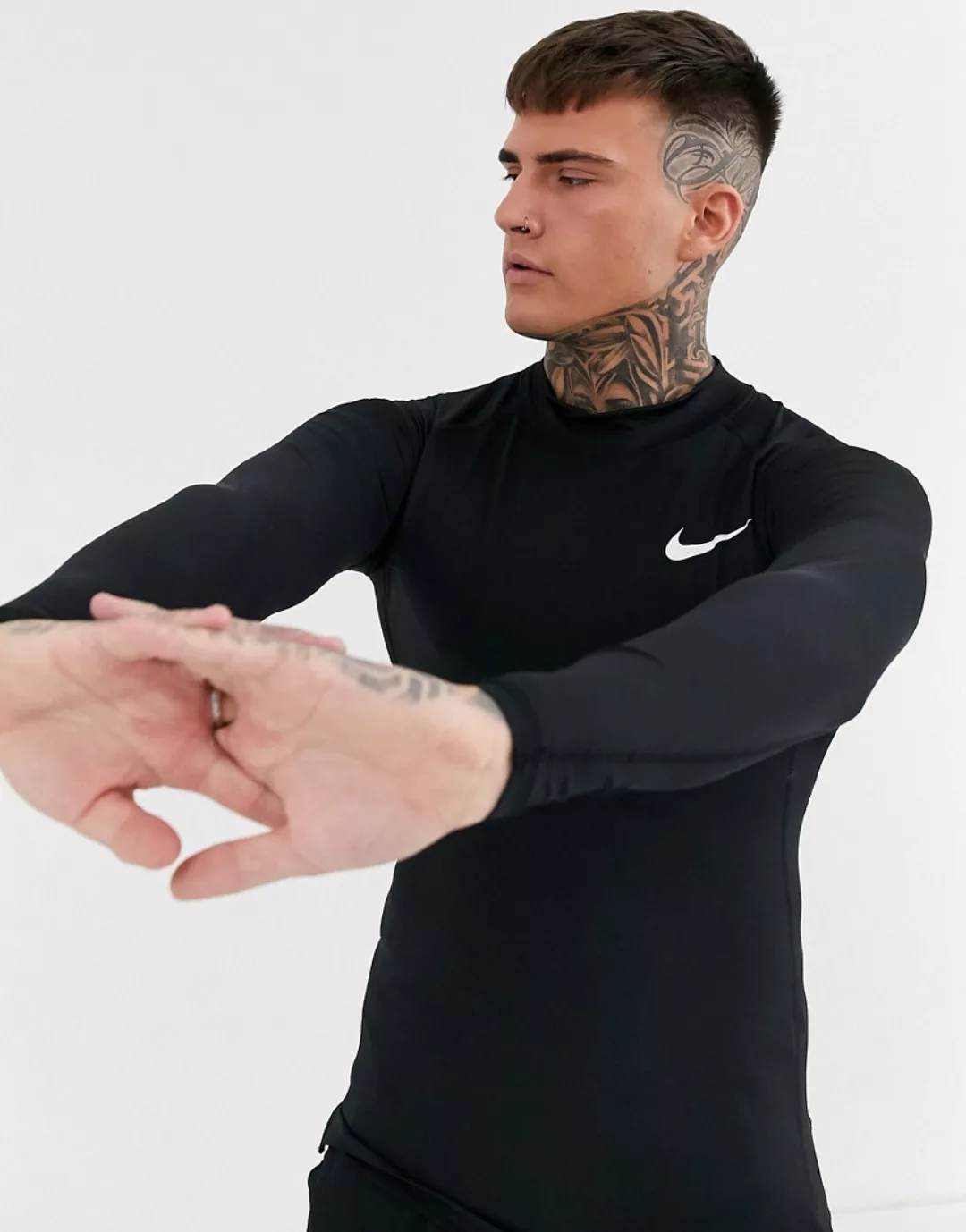 Nike – Pro Training – Langärmliges, Baselayer Oberteil in Schwarz mit Rollk günstig online kaufen