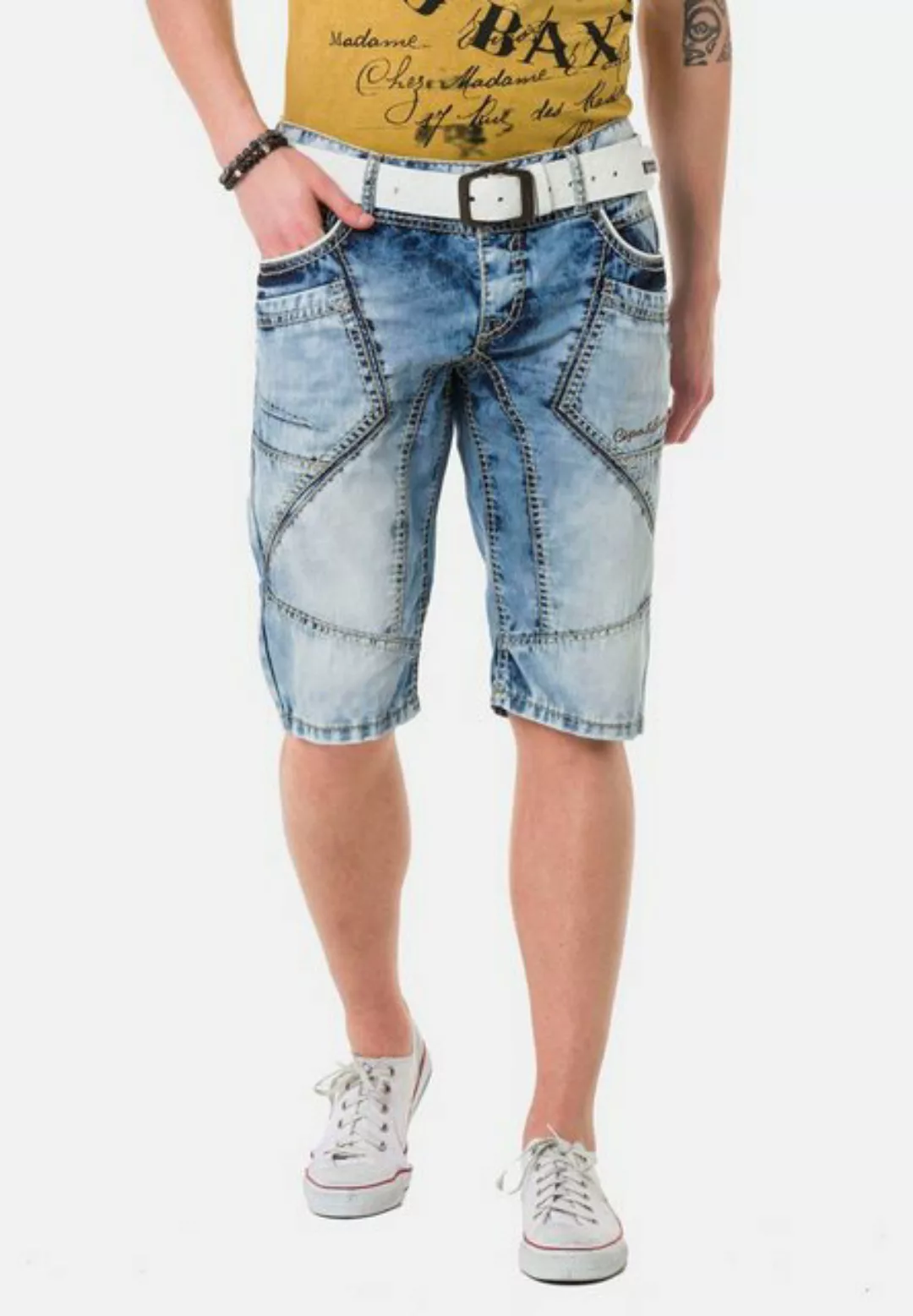 Cipo & Baxx Shorts mit auffälligen Ziernähten günstig online kaufen