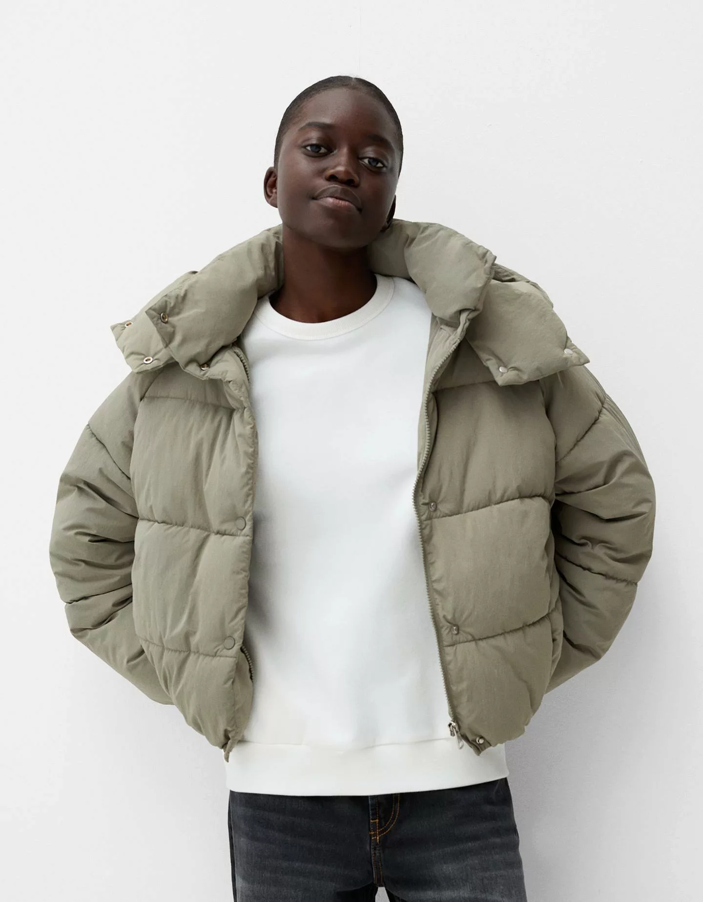 Bershka Puffjacke Mit Kapuze Damen Xs Khaki günstig online kaufen