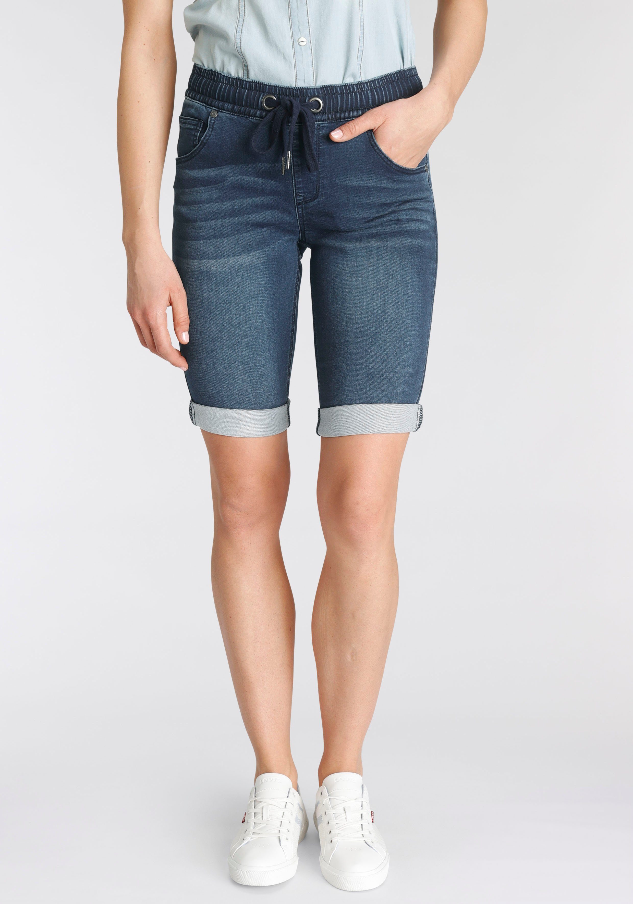 Arizona Jogg-Jeansbermudas hohe Leibhöhe, krempelbare Beinabschlüsse, günstig online kaufen
