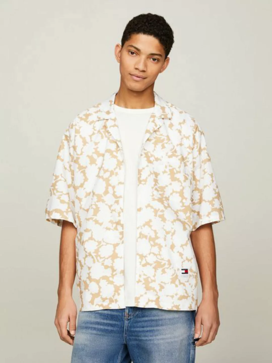 Tommy Jeans Kurzarmhemd TJM RLX FLORAL AOP CAMP SHIRT mit Allover-Print günstig online kaufen