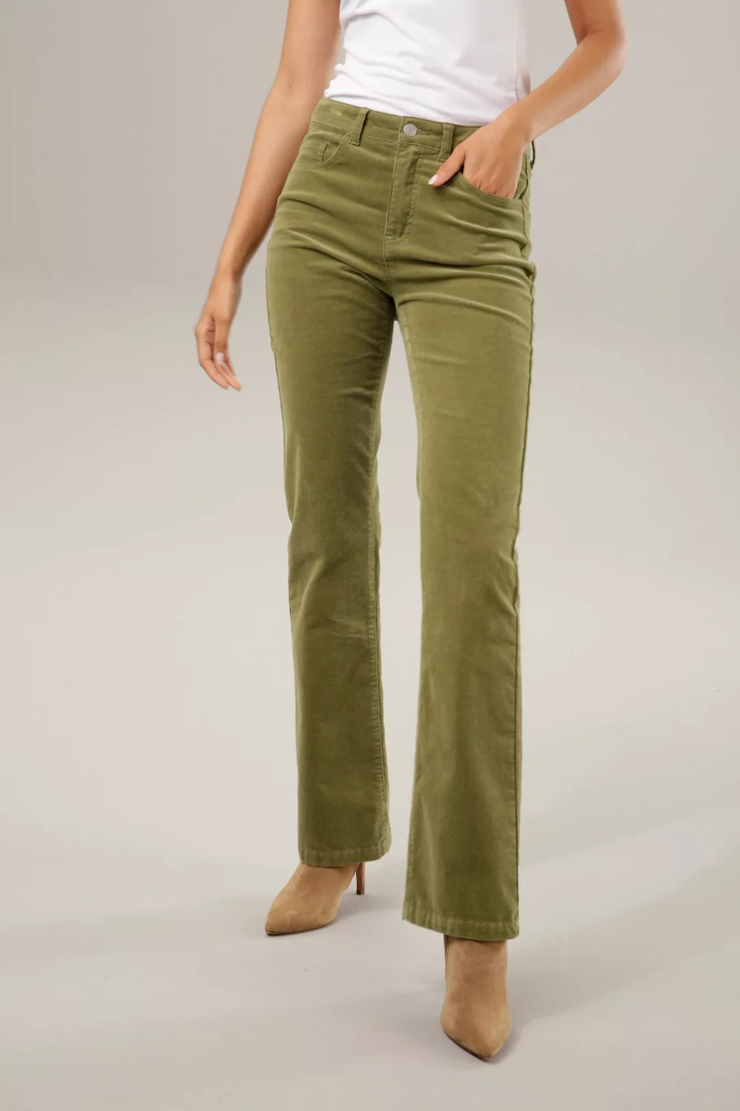 Aniston CASUAL Cordhose, in trendiger Bootcut-Form günstig online kaufen