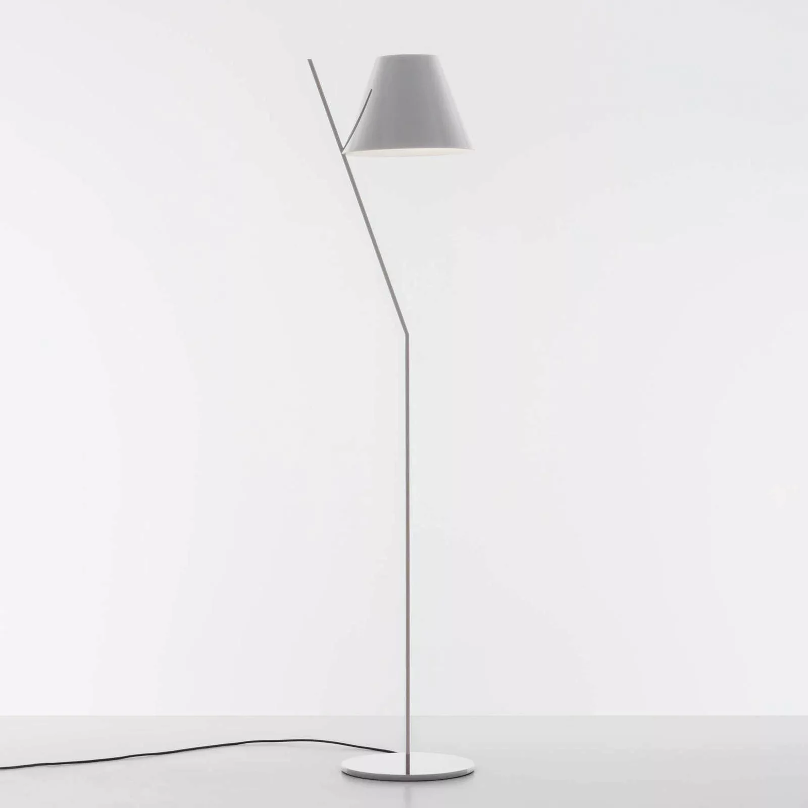 Artemide La Petite Designer-Stehleuchte, weiß günstig online kaufen