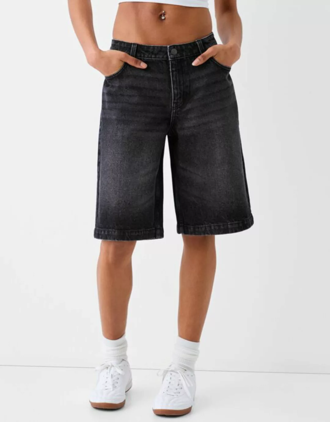 Bershka Jeans-Bermudashorts Im Baggy-Stil Damen 40 Schwarz günstig online kaufen