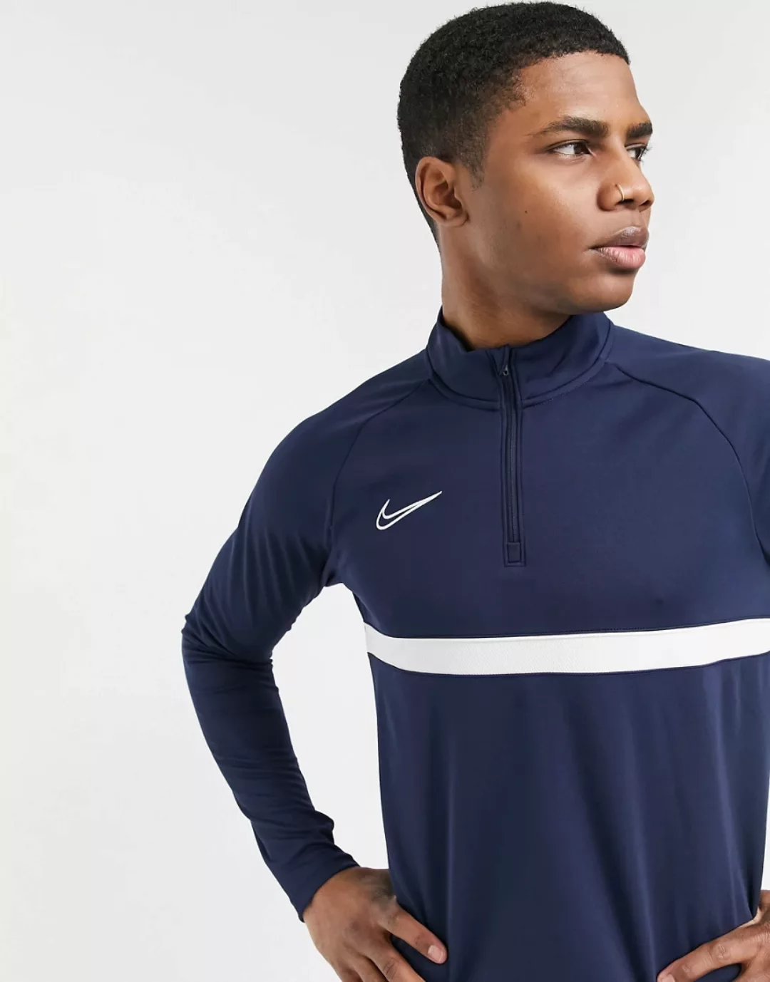 Nike Football – Academy – Oberteil in Navy-Marineblau günstig online kaufen